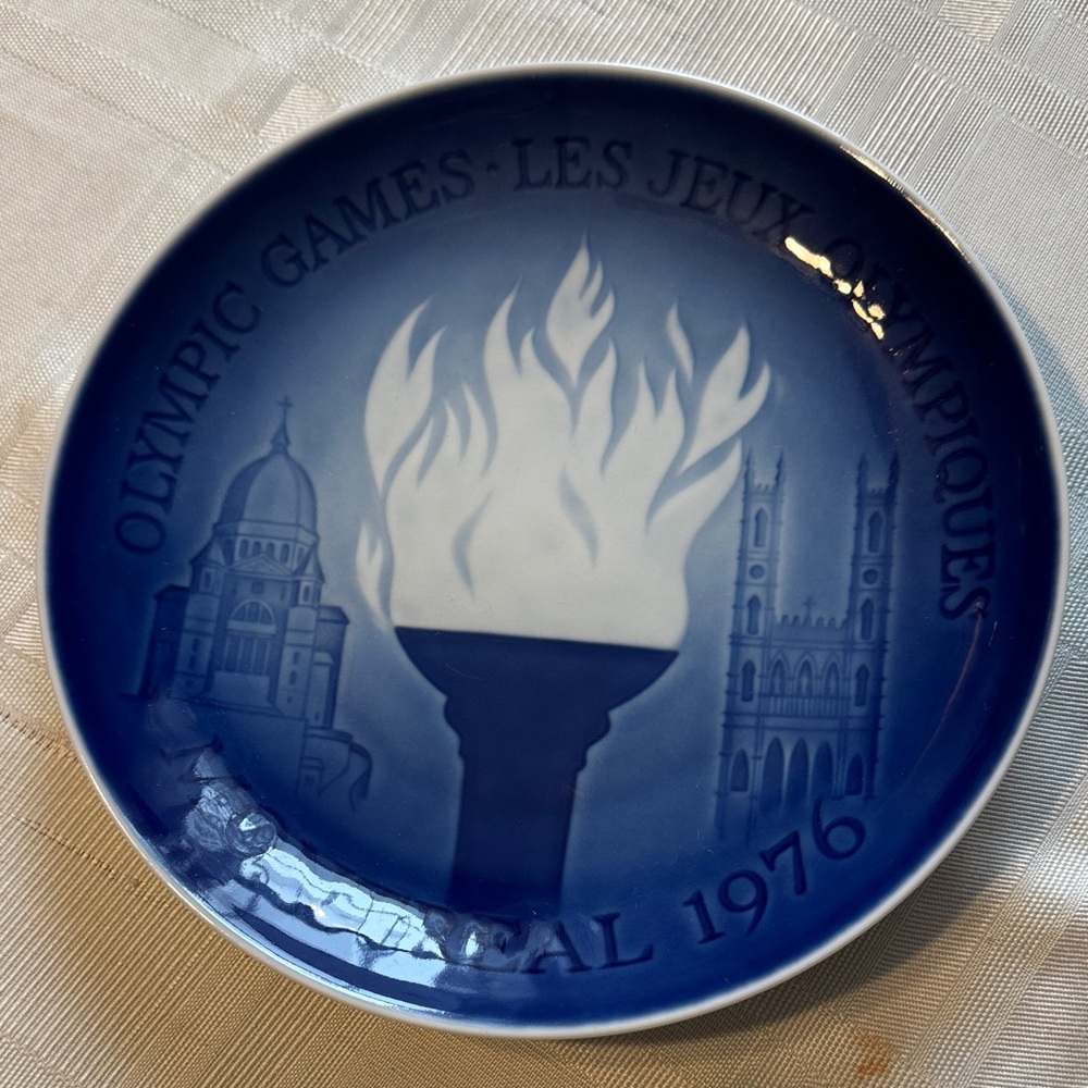 Blue Winter Olympic Games 1976 Commemorative Plate for plate wall